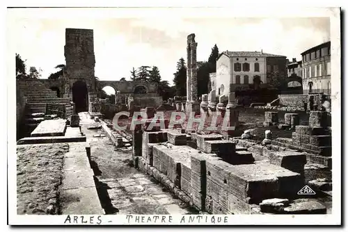 Cartes postales Arles Theatre Antique commence sous la regne d'Auguste termine au III siecle