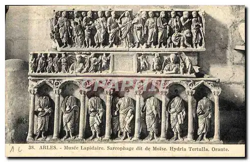 Cartes postales Arles Musee Lapidaire Sarcophage dit de Moise Hydria Tertulla Orante