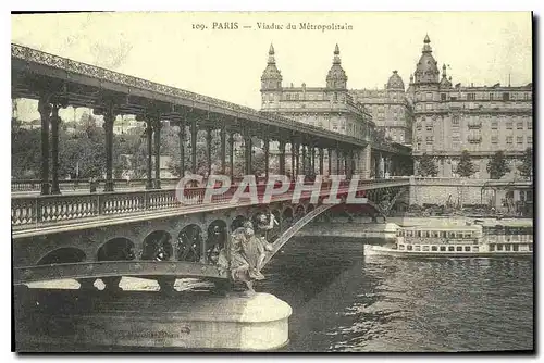 REPRO Paris Viaduc du Metropolitain Metro