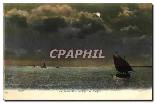 Cartes postales En pleine Mer Effet de Nuages Bateau