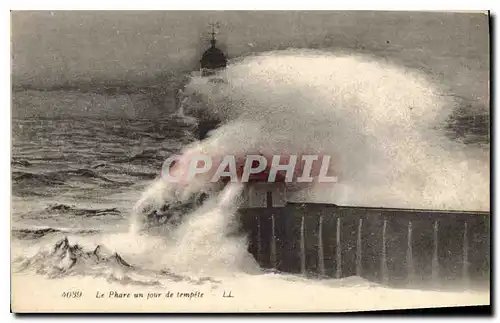 Cartes postales Le Phare un jour de tempete Phare