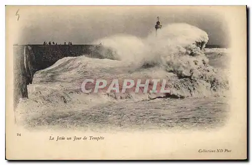 Cartes postales La Jetee un Jour de Tempete