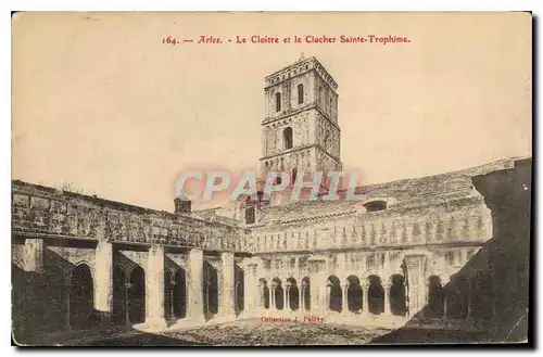 Cartes postales Arles le Cloitre et le Clocher Sainte Trophime
