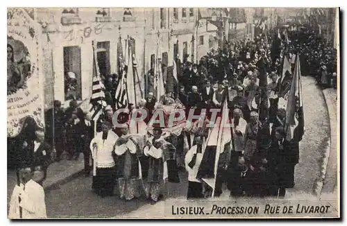 Ansichtskarte AK Lisieux Procession rue de Livarot