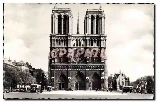 Cartes postales Paris et se Merveilles Cathedrale Notre Dame et le Parvis