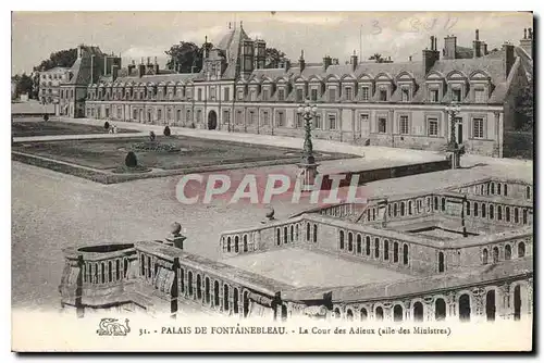 Ansichtskarte AK Palais de Fontainebleau la Cour des Adieux Aile des Ministres