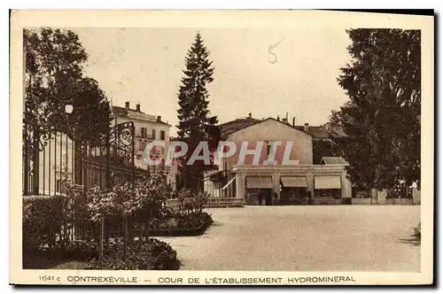 Cartes postales Contrexeville cour de l'Etablissement Hydromineral