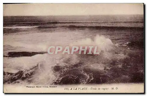 Cartes postales A la Plage Etude de vagues