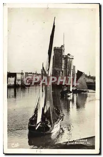 Cartes postales Rochelle Tour Saint Nicolas Bateau de peche