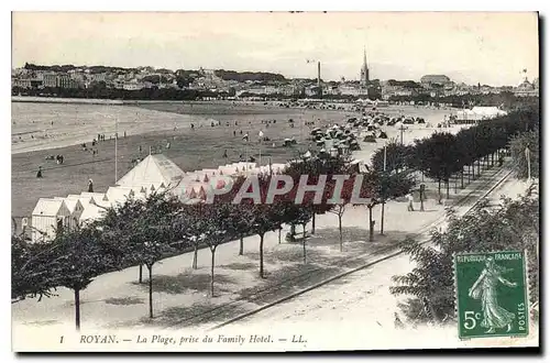 Ansichtskarte AK Royan La plage prise du Family Hotel