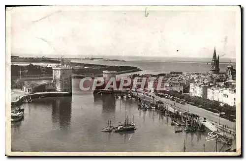 Cartes postales La Rochelle Panorama de l'entree du Port La tour St Nicolas et la tour de la Chaine