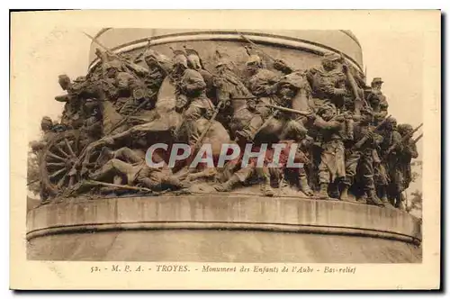 Ansichtskarte AK Troyes Monument des Enfants de l'Aube Bas relief