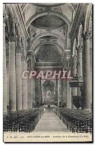 Ansichtskarte AK Boulogne sur Mer Interieur de la Cathedrale La Nef