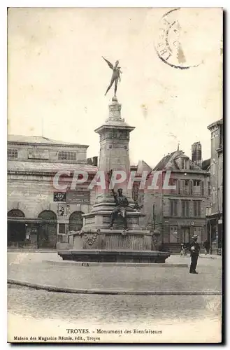 Ansichtskarte AK Troyes Monument des Bienfaiteurs