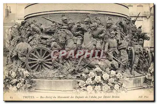 Cartes postales Troyes  Bas Relief du Monument des Enfants de l'Aube par Desire Briden