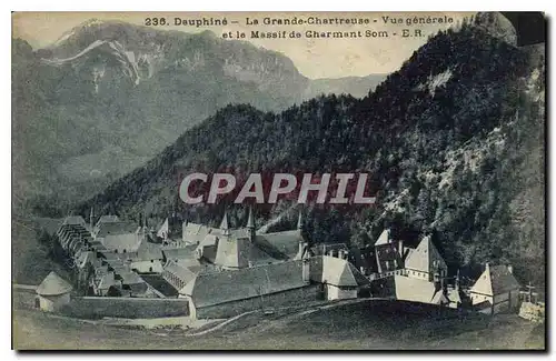 Ansichtskarte AK Dauphine La Grande Chartreuse Vue generale et le Massif de Charmant Som