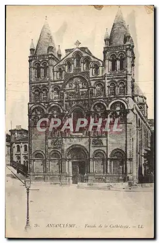 Cartes postales Angouleme Facade de la Cathedrale