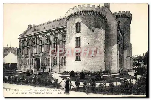 Cartes postales Angouleme Facade de l'Hotel de Ville et la Tour de Marguerite de Valois