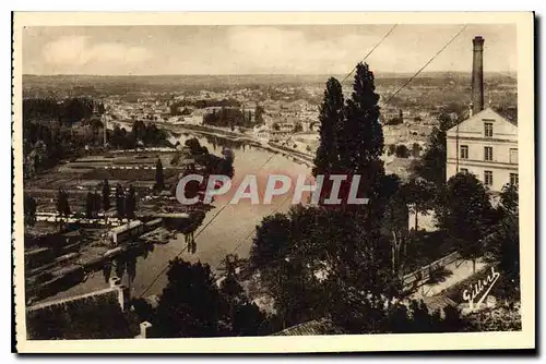Cartes postales Angouleme Vue sur la Vallee de la Charente et le Faubourg l'Houmeau