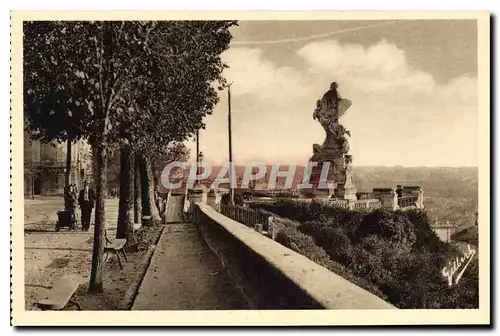 Cartes postales Angouleme Rempart Desaix et statue Carnot