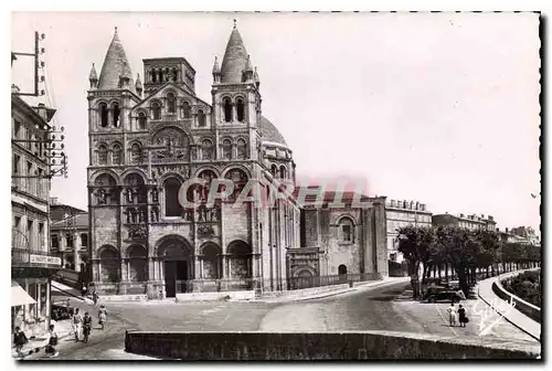 Cartes postales Angouleme Cathedrale St Pierre XIII siecle Mon hist Classe