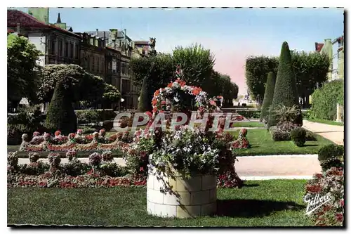 Cartes postales Angouleme Les Jardins de l'Hotel de Ville