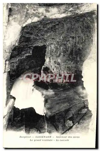 Cartes postales Dauphine Sassenage interieur des cuves le grand vestibule sa cascade