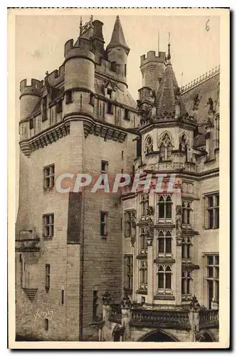 Ansichtskarte AK Chateau de Pierrefonds Oise le Donjon et l'Escalier d'Honneur