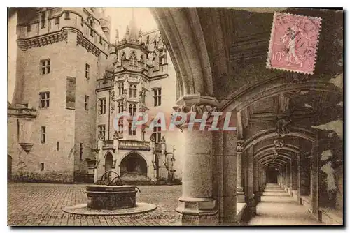 Cartes postales Chateau de Pierrefonds Une Colonnade et