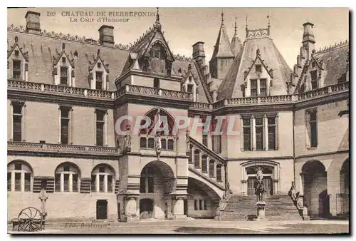 Ansichtskarte AK Chateau de Pierrefonds la Cour d'Honneur