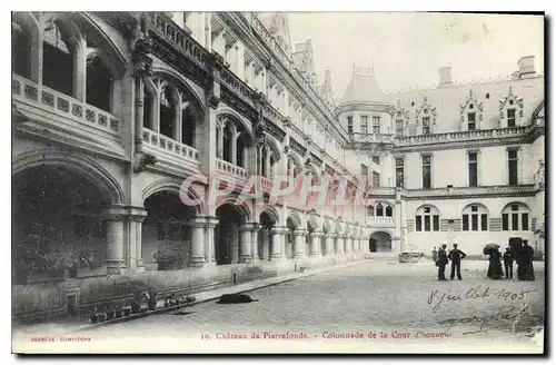 Ansichtskarte AK Chateau de Pierrefonds Colonnade de la Cour d'Honneur