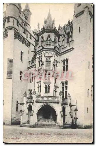 Ansichtskarte AK Chateau de Pierrefonds l'Escalier d'Honneur