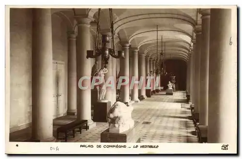 Cartes postales Palais de Compiegne Le Vestibule