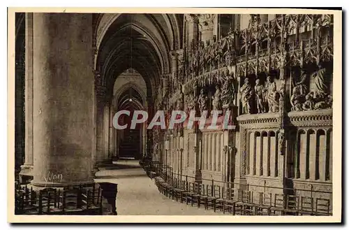 Ansichtskarte AK Chartres Eure et Loir Interieur de la Cathedrale Le Deambulatoire