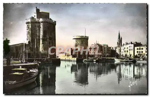 Cartes postales La Rochelle Charente Maritime Entree du Port et les Tours St Nicolas de la Chaine et de la Lante