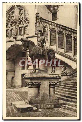 Cartes postales Chateau de Pierrefonds Oise Statue du Duc d'Orleans