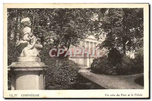 Ansichtskarte AK Compiegne Un coin du Parc et le Palais