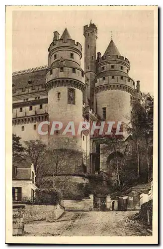 Ansichtskarte AK Chateau de Pierrefonds Oise l'Arrivee au Chateau