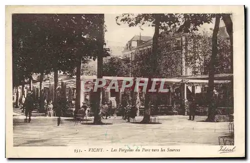 Cartes postales Vichy les Pergolas du Parc vers les Sources