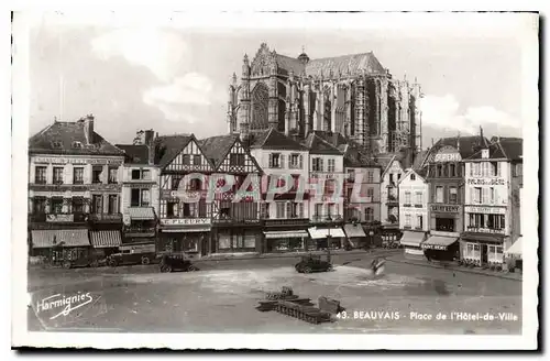 Cartes postales Beauvais Place de l'Hotel de Ville