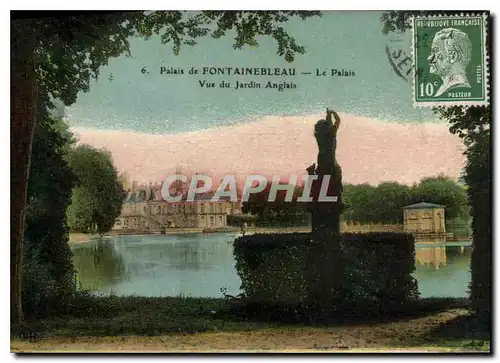 Cartes postales Palais de Fontainebleau le Palais Vue du Jardin Anglais