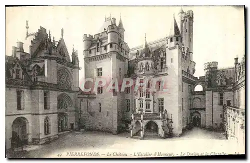 Cartes postales Pierrefonds Le Chateau L'Escalier d'Honneur