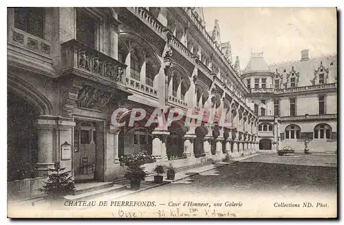 Ansichtskarte AK Chateau de Pierrefonds Cour d'Honneur une Galerie