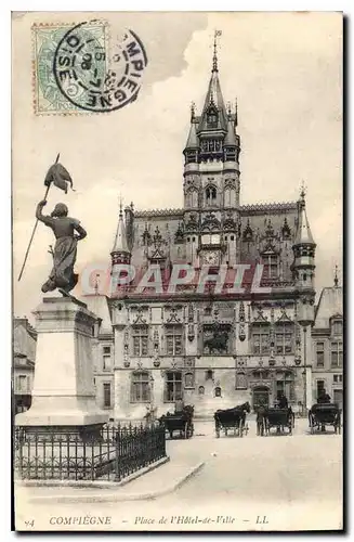 Cartes postales Compiegne Place de l'Hotel de Ville