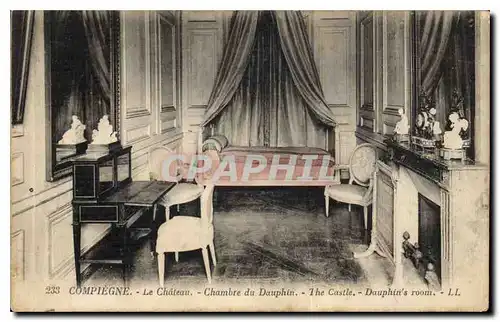 Ansichtskarte AK Compiegne Le Chateau Chambre de Dauphin