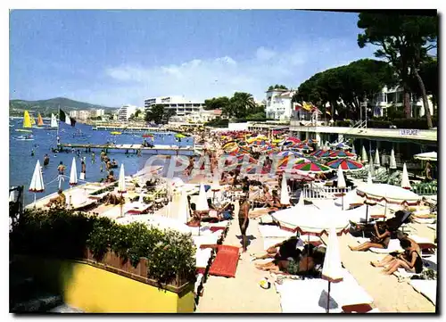 Cartes postales moderne La Cote d'Azur Juan les Pins la Plage devant la Pinede