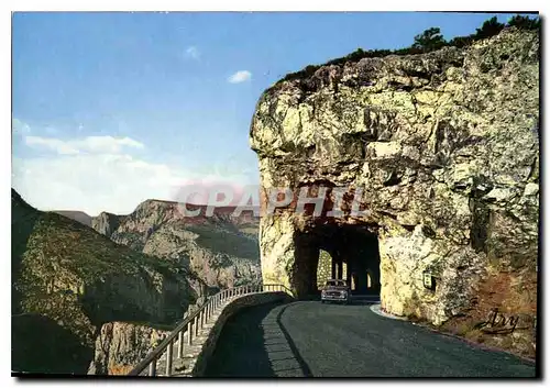 Cartes postales moderne Les Gorges Pittoresque du Verdon Route Varoise le Tunnel du Fayet
