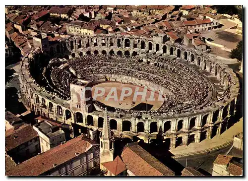 Moderne Karte Arles Bouches du Rhone Les Arenes par avion un jour de corrida