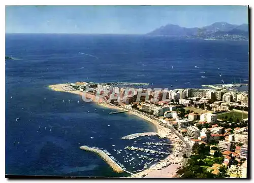 Cartes postales moderne Reflets de la Cote d'Azur Cannes A mmes vue aerienne sur le Palm Beach et le Port Canto au loin