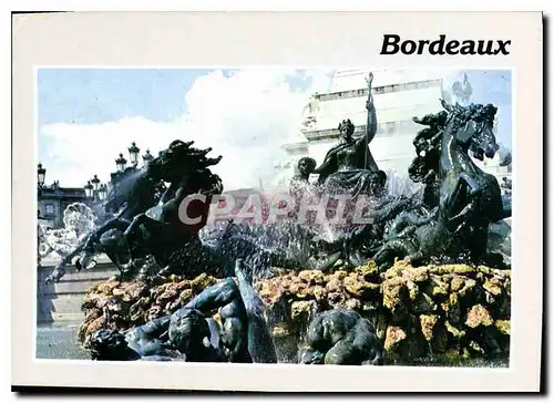 Cartes postales moderne Bordeaux Girnode le monuembt aux Girondins symbolisant le triomphe de la Republique l'ensemble d